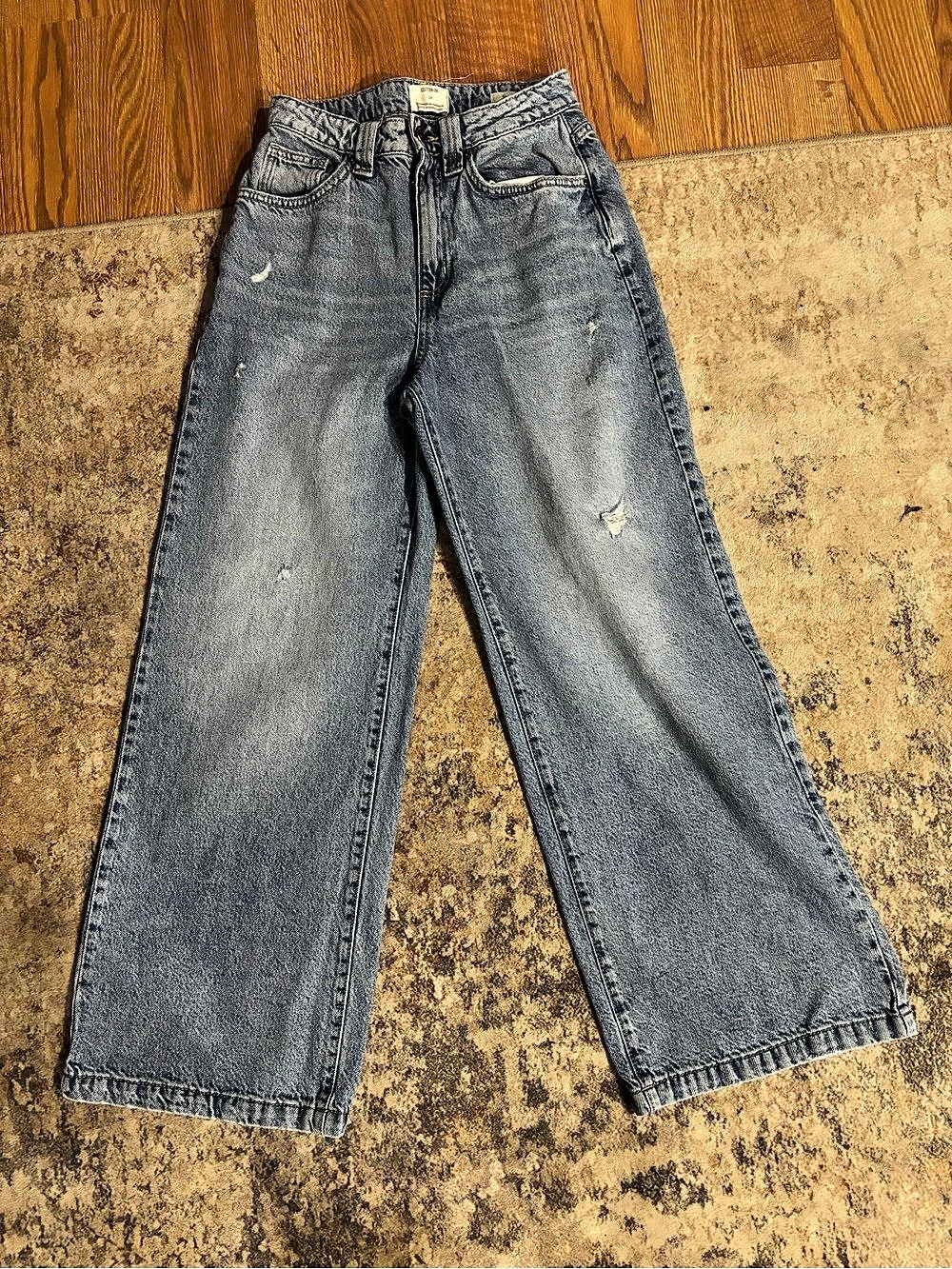Cotton On Super Baggy Wide Leg Distressed Jeans in Blue Waist 24
